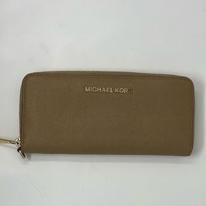 Leather Continental Wallet Michael Kors